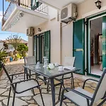 Nikoleta A Никиана